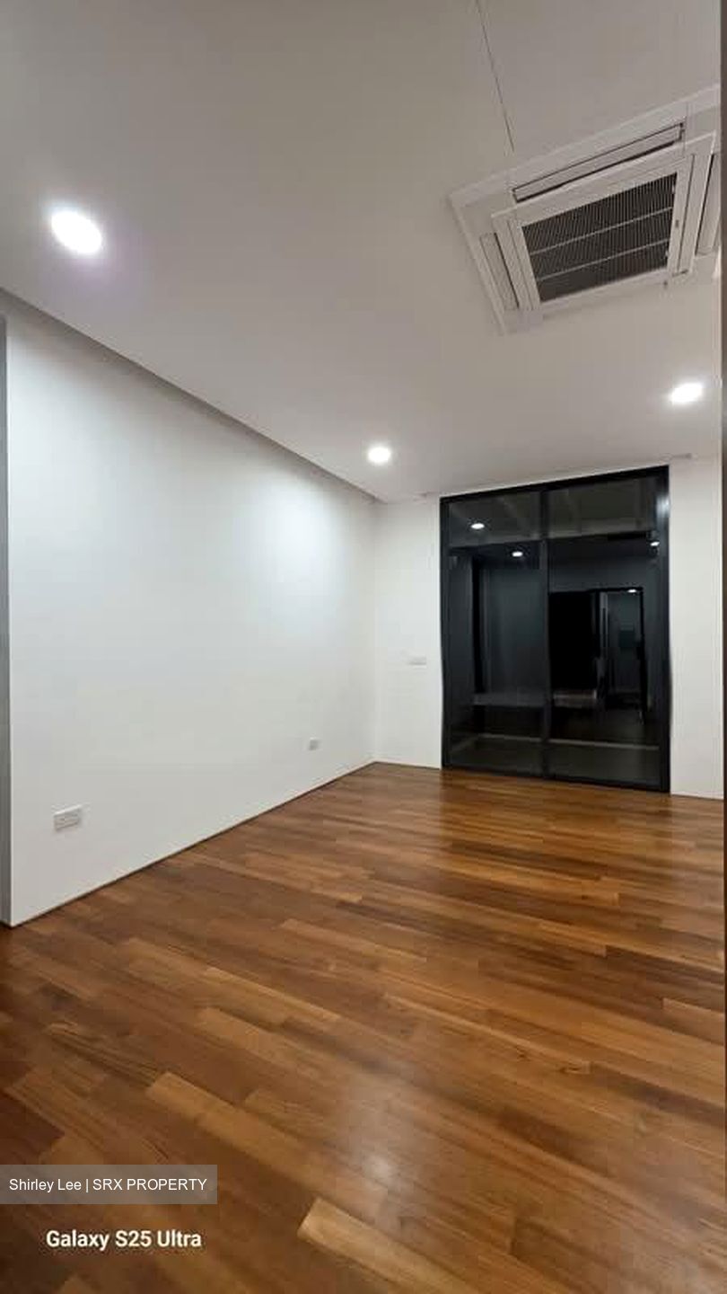 West Coast Road (D5), Terrace #541559091